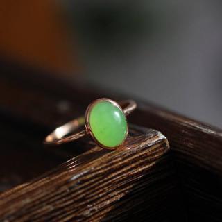 和田玉戒指 精致简约正圆蛋面 苹果绿冰润碧玉 镶嵌18k真金耳坠女
