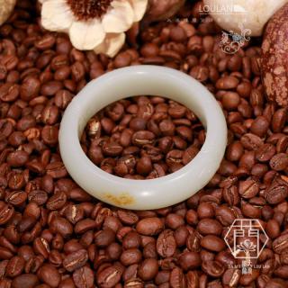 大漠楼兰新疆和田玉金皮籽料羊脂白玉正装镯手镯玉镯