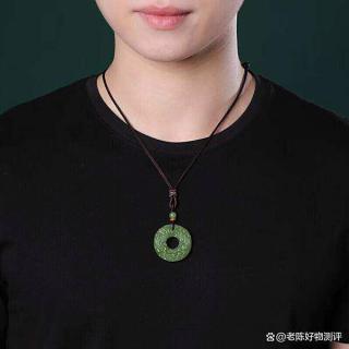 和田玉貔貅平安扣测评:温润双面雕,佩戴更安心